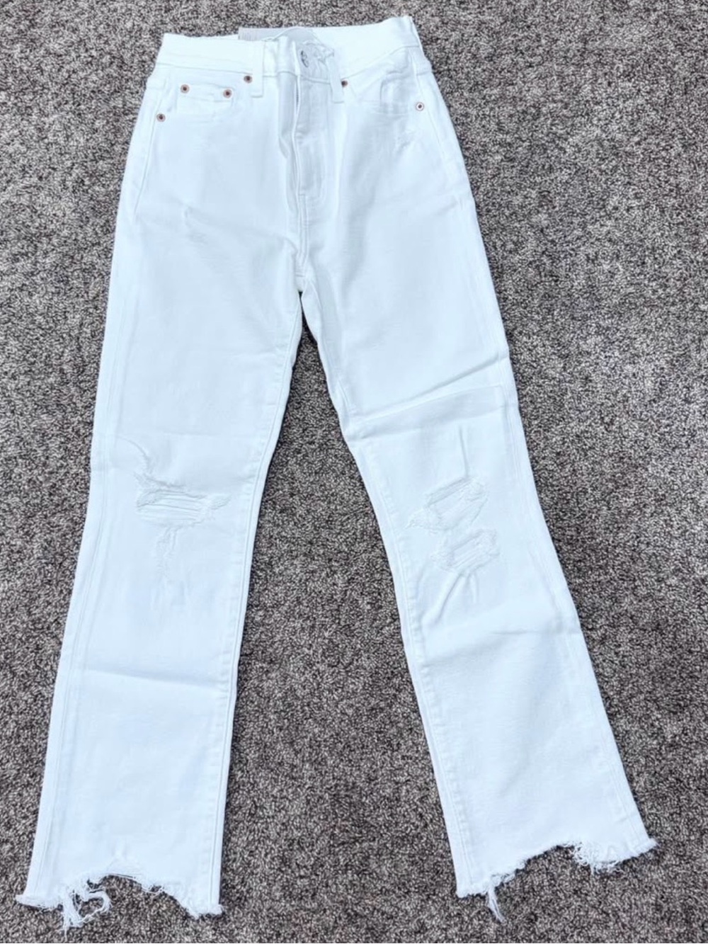 Daze shy girl High-Rise White Straight-Leg Distressed Jeans